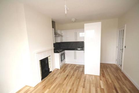2 bedroom apartment for sale, The Broadway, Mill Hill, NW7