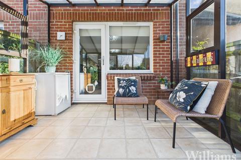 undefined, Lincoln Place, Thame OX9