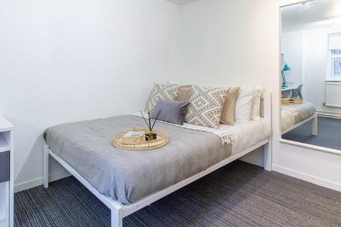 undefined, Bassett Green Road, Southampton SO16