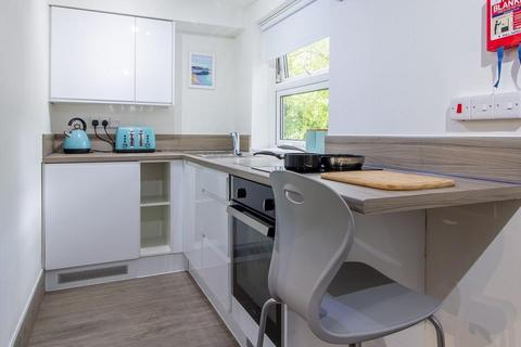undefined, Bassett Green Road, Southampton SO16