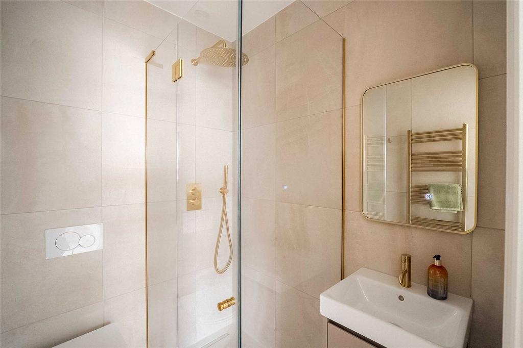 Ensuite