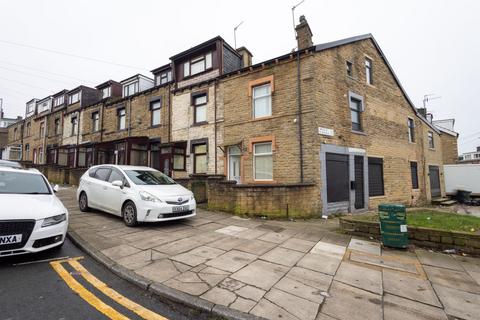 4 bedroom terraced house for sale, Harewood Street, Bradford