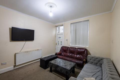 4 bedroom terraced house for sale, Harewood Street, Bradford