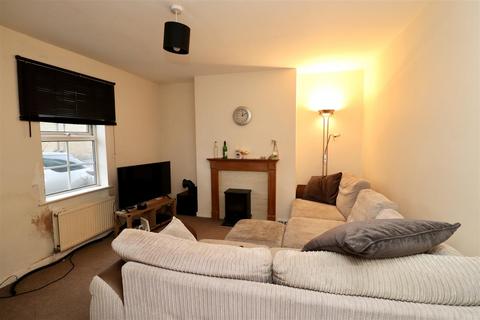 2 bedroom end of terrace house for sale, Westgate, North Cave,