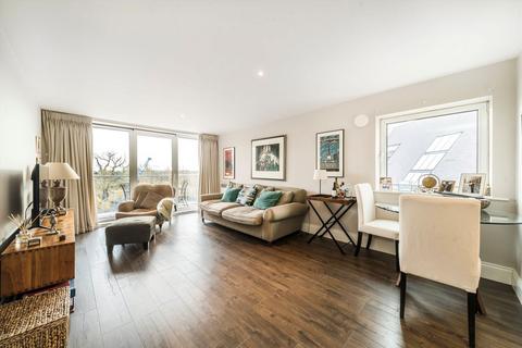 2 bedroom flat to rent, Holland Gardens, Brentford TW8