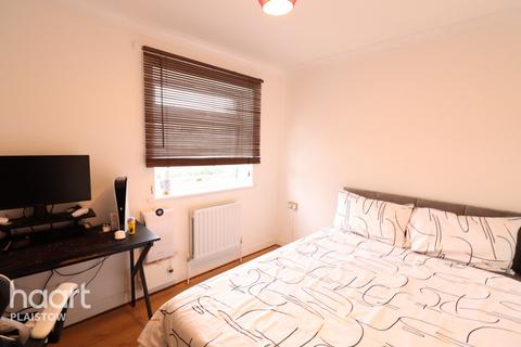 2 bedroom end of terrace house for sale, Baxter Road, Royal Docks London