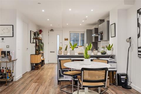 2 bedroom apartment for sale, Wallis Road, London, E9