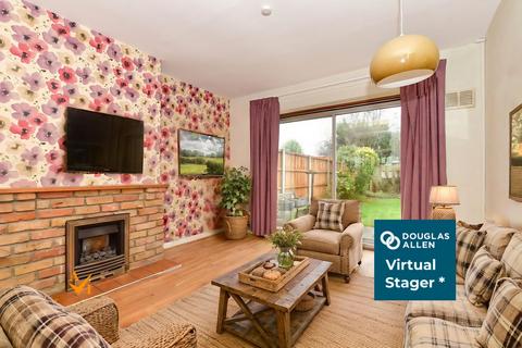 4 bedroom semi-detached house for sale, St. David's Way, Wickford SS11