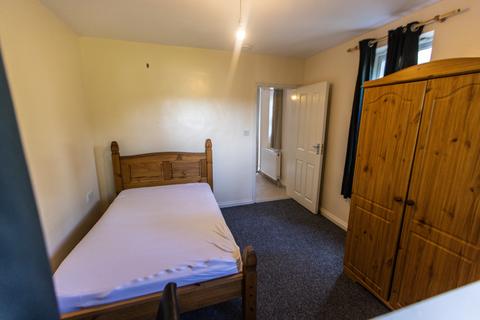 3 bedroom flat to rent, Ditchling Road, Brighton BN1