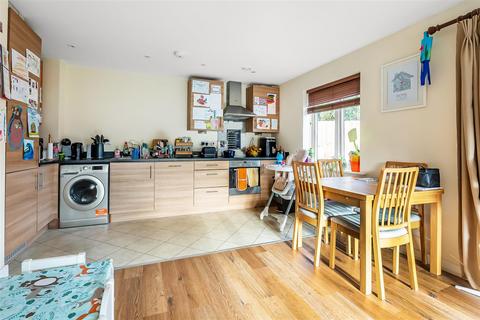 2 bedroom maisonette for sale, CYPRESS CLOSE, EPSOM, KT19