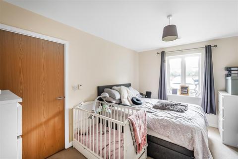 2 bedroom maisonette for sale, CYPRESS CLOSE, EPSOM, KT19