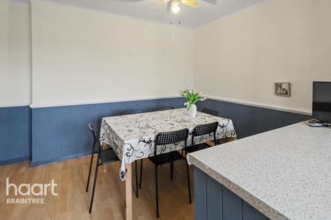 3 bedroom end of terrace house for sale, Lister Road, Braintree