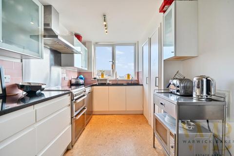 2 bedroom flat for sale, Ferry Road, Shoreham-By-Sea