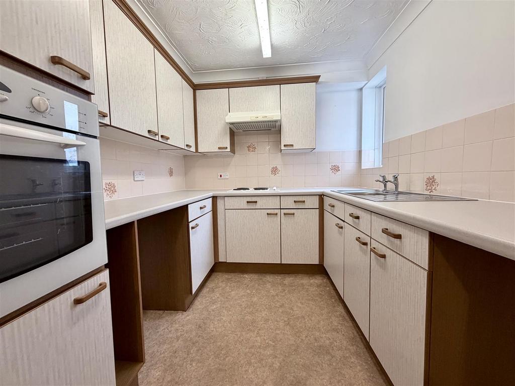 Fitted Kitchen
