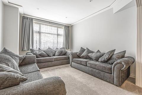 undefined, Cranford Drive, Hayes, Middlesex, UB3 4LB