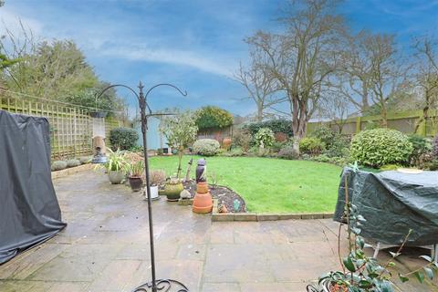 3 bedroom detached house for sale, St. Andrews Road, Boreham, Chelmsford
