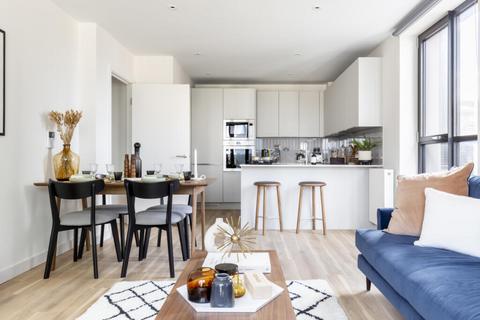 3 bedroom apartment to rent, at Ten Degrees, 100a, George Street CR0