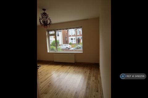 undefined, Macdonald Road, London, N11