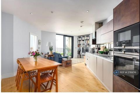undefined, Roach Road, London, E3