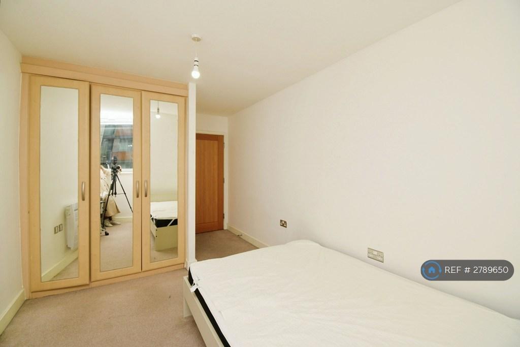 Apartment in London - View 3