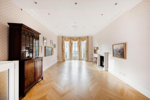 3 bedroom flat for sale, King Henrys Road, London NW3