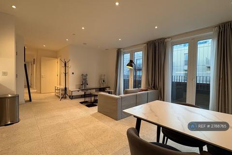 undefined, Sidney St, London, E1