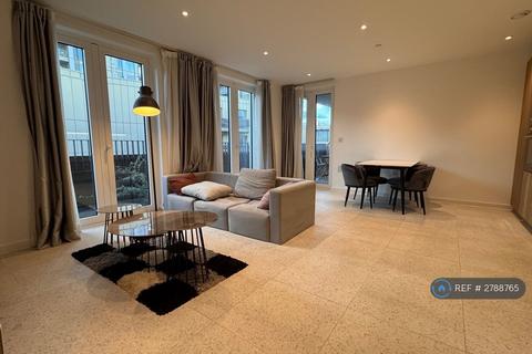 undefined, Sidney St, London, E1