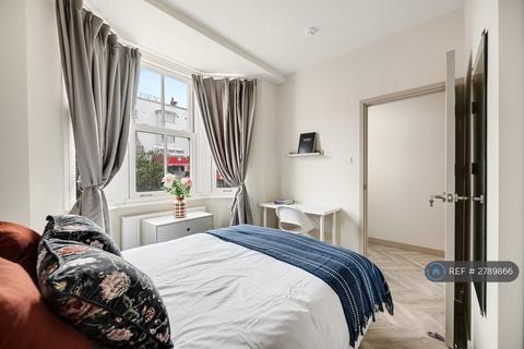 undefined, London Road, Morden, SM4