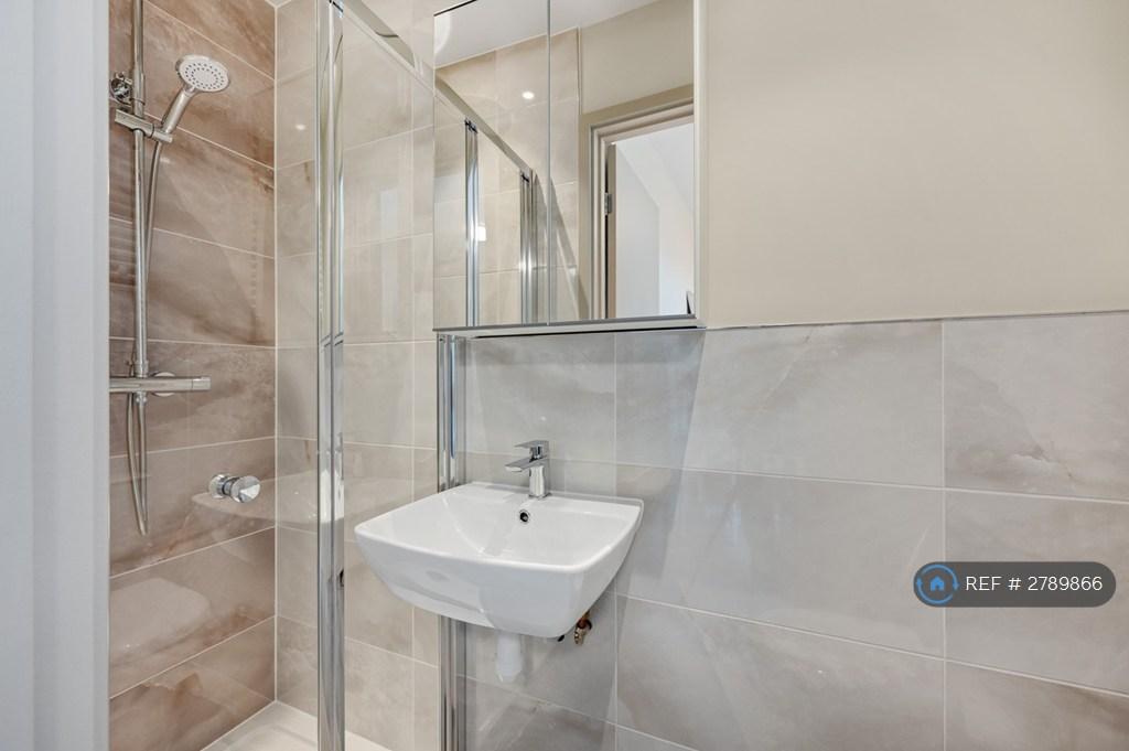 Room 4 Ensuite