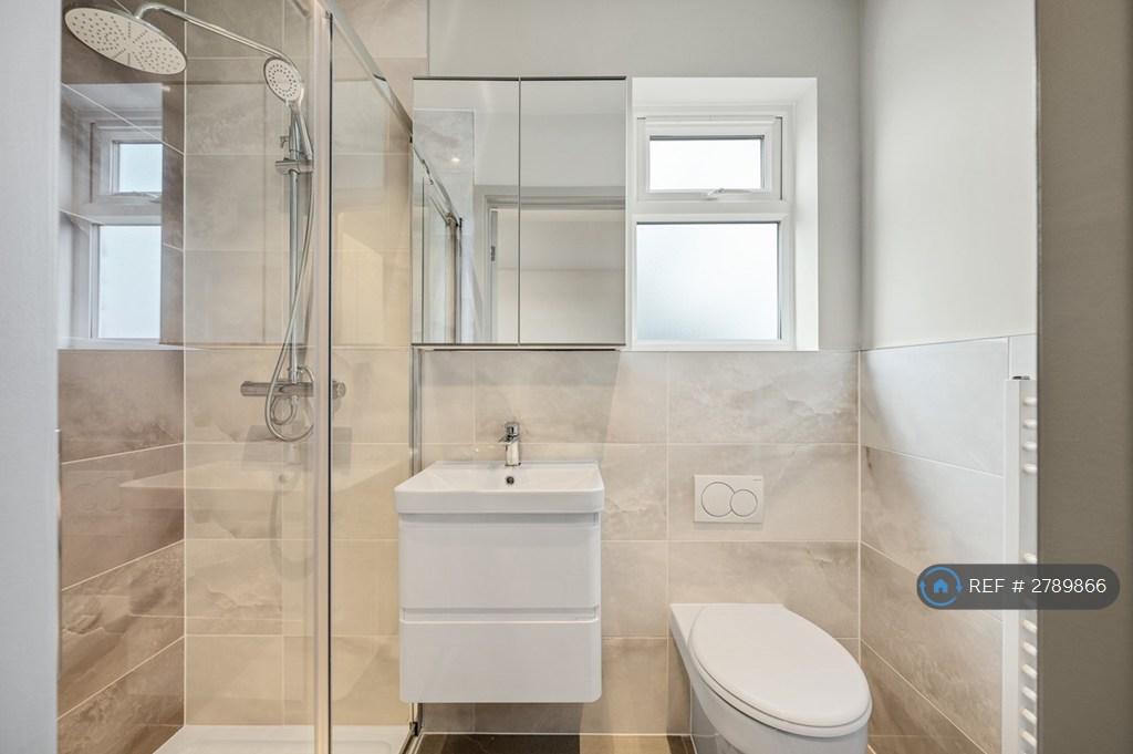 Room 6 Ensuite