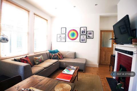 undefined, Lyndhurst Road, London, N22