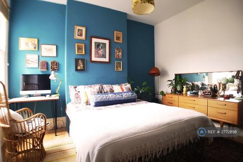 undefined, Lyndhurst Road, London, N22