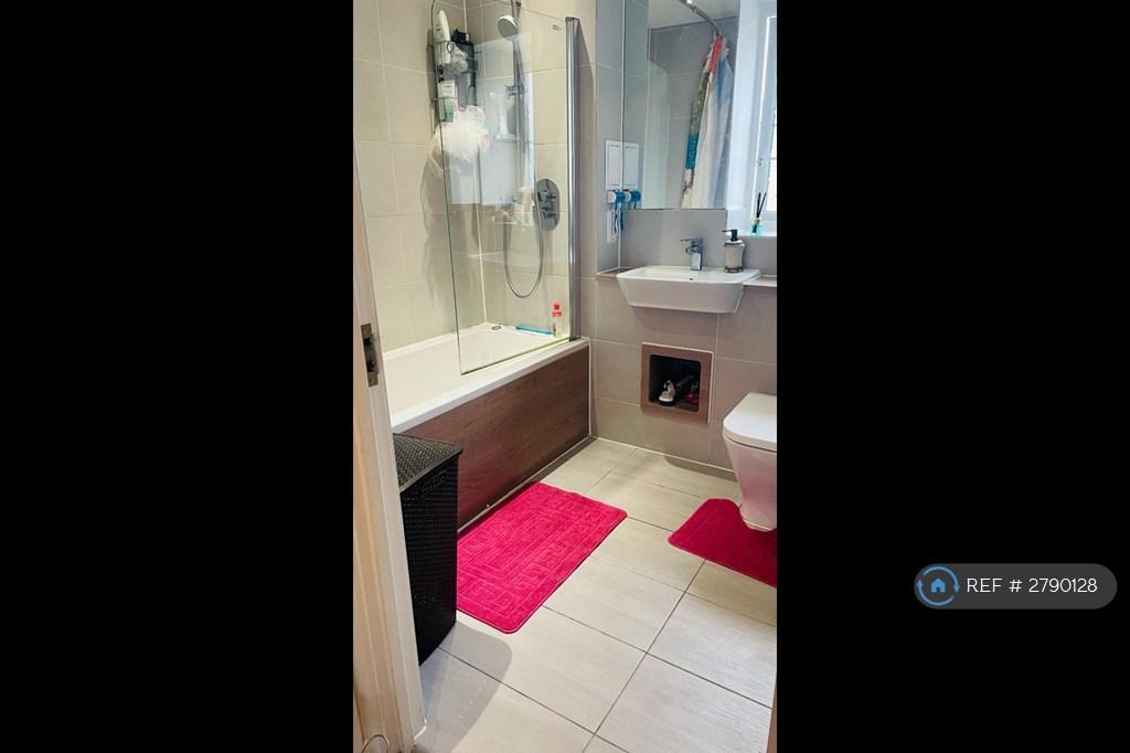 Upstairs Bathroom