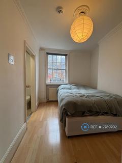 undefined, North Gower St, London, NW1