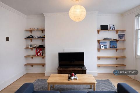 1 bedroom flat to rent, North Gower St, London, NW1
