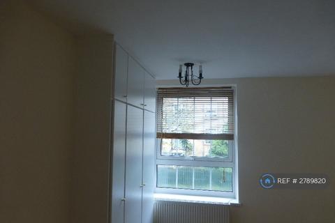 undefined, Cahir Street, London, E14
