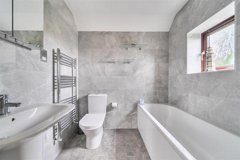 4 bedroom detached house for sale, Springfield Drive, Tiverton