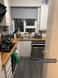 1 bedroom flat to rent, Besant Court, London, N1