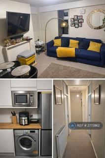 1 bedroom flat to rent, Besant Court, London, N1