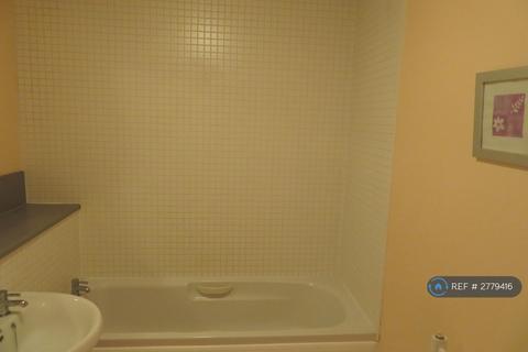 2 bedroom flat to rent, Elmwood Lane, Leeds, LS2