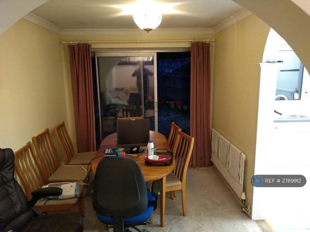 Shared Dining Area With Access To Garden