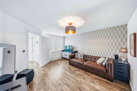 3 bedroom semi-detached house for sale, Halcrow Avenue, Dartford