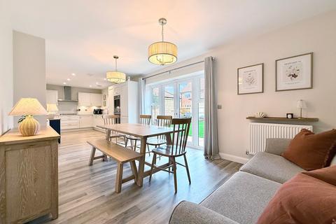 undefined, Yates Meadow, Faringdon, SN7