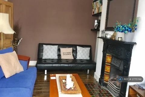 2 bedroom flat to rent, Littlebury Road, London, SW4