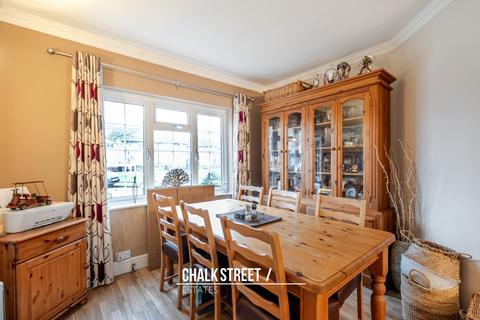 2 bedroom terraced house for sale, Winding Way, Dagenham, RM8
