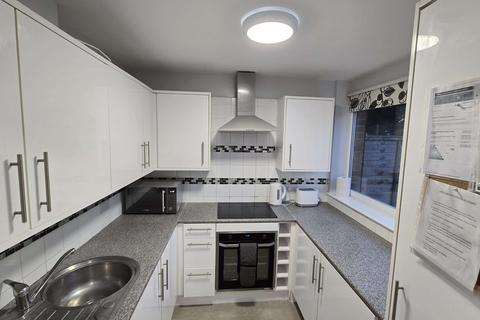 undefined, Luton LU2