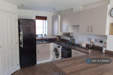3 bedroom terraced house to rent, Marler Close, Great Yarmouth, NR31