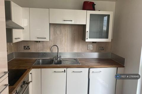 1 bedroom flat to rent, Adriatic Apartments, London, E16