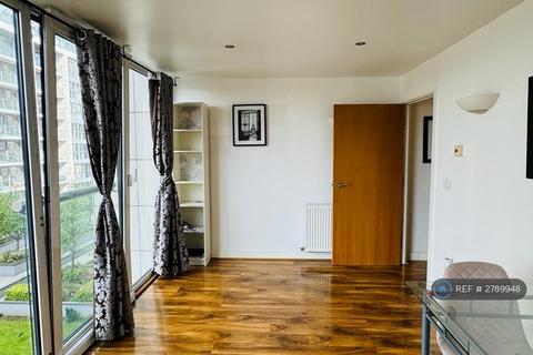 1 bedroom flat to rent, Adriatic Apartments, London, E16