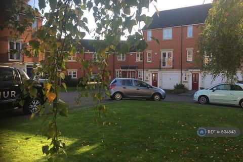 2 bedroom terraced house to rent, Rowley Drive, Nottingham, NG5